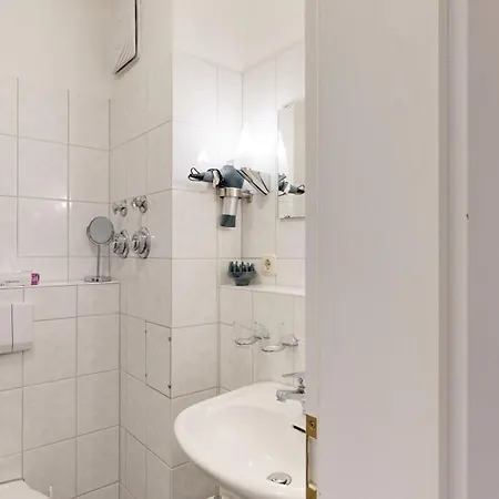 Apartmenthaus Binzer Sterne Haus 1 Buitenkant foto